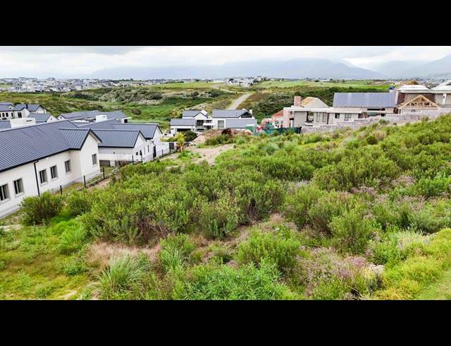 LAND FOR SALE IN KINGSWOOD GOLF ESTATE
